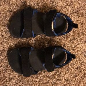 Toddler boys Zoe and Zac sandals!